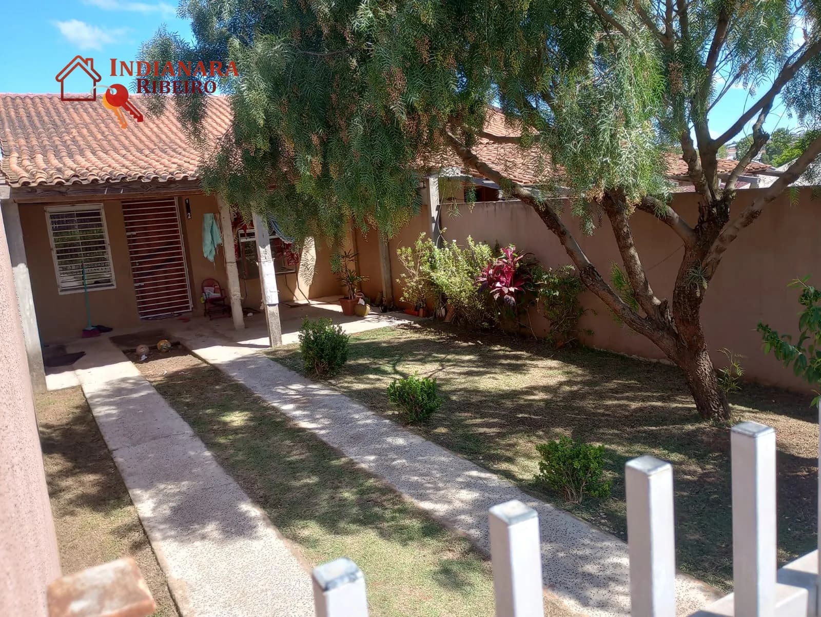 CASA A VENDA LAGOA DOURADA