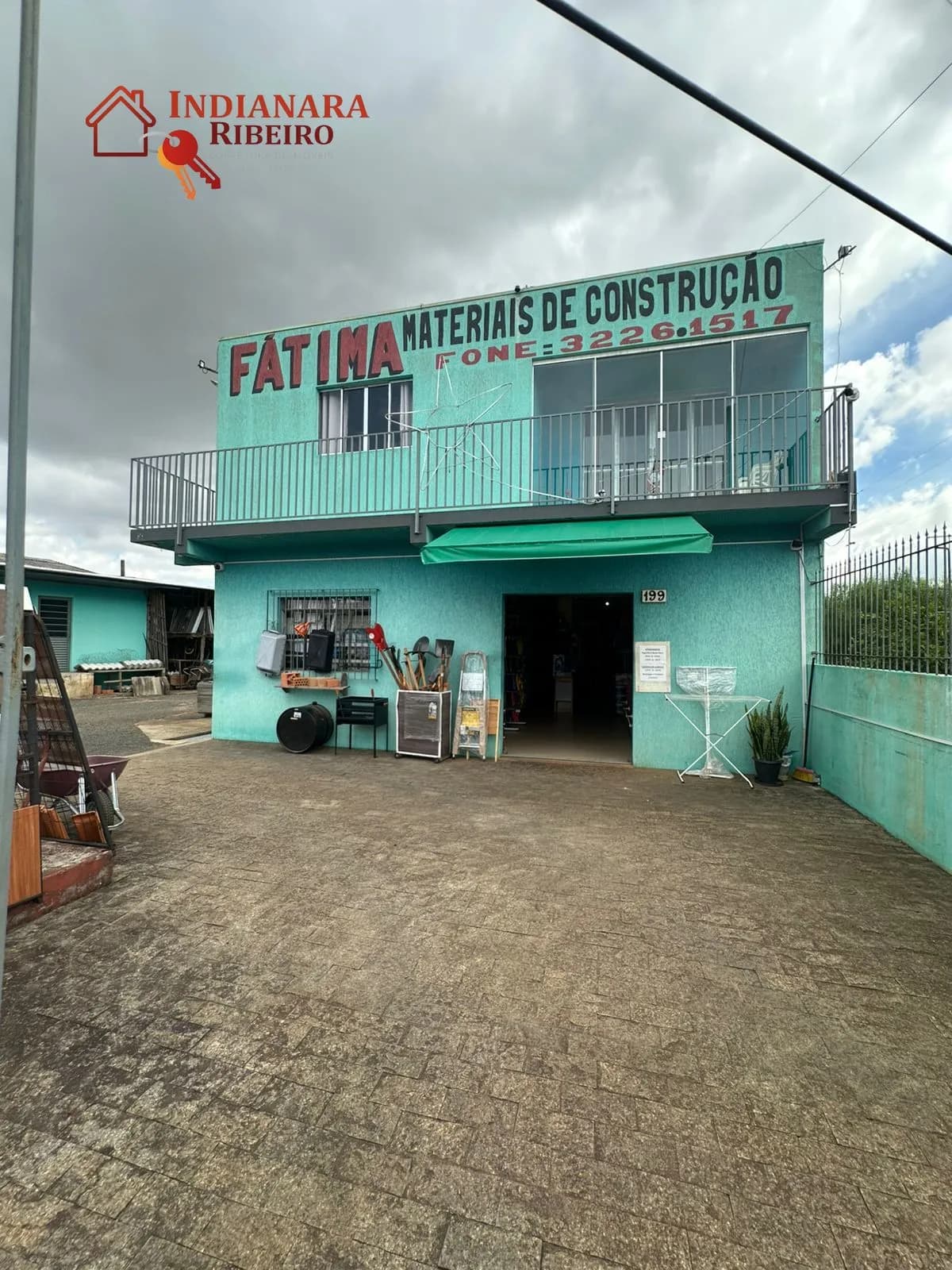 SOBRADO A VENDA COM COMERCIO!!!