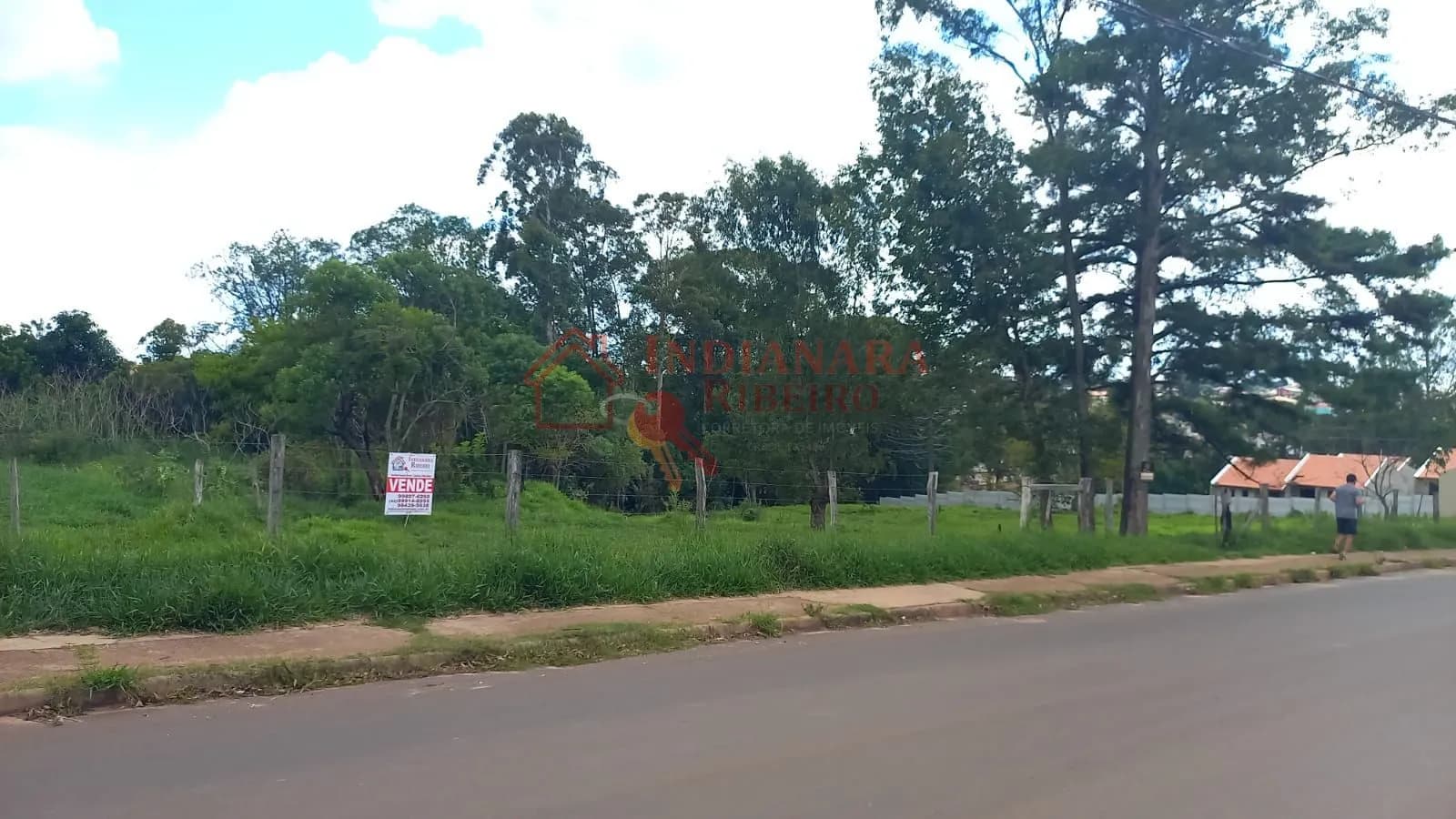 Terreno à venda em Cará-Cará